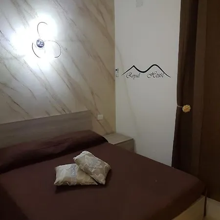 Royal House Apartment *